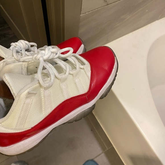 Jordan retro 11 low